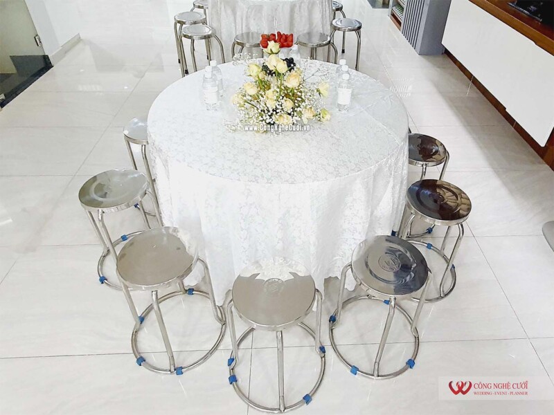 Cho thuê bàn tròn ghế inox đám cưới